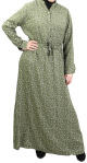Robe verte avec boutons et motifs