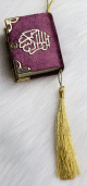 Pendentif Mini-Coran recouvert de velours avec parties dorees (Decoration islamique) - Couleur violet